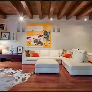 porta-vittoria-apartment.hotelinveneto.com/